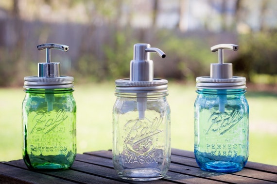 Glasflaskor med pump - flourishandglass - etsy.com