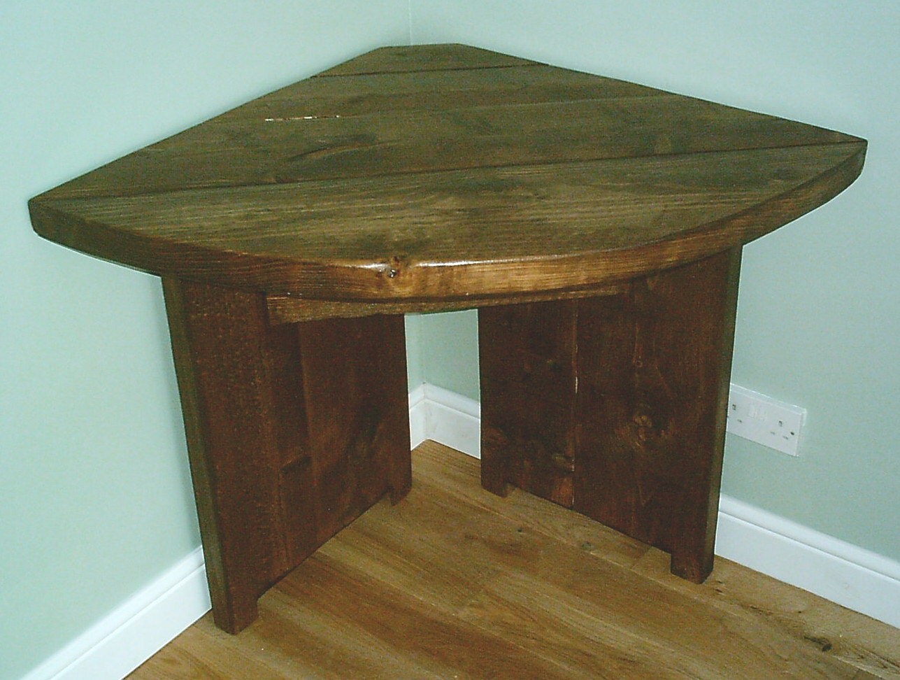 Handmade Solid Wood Rustic Corner Table Curved Edge 023