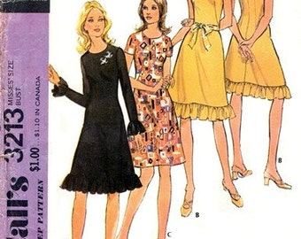 McCall's 3213 Flirty Party Dress 1972 / SZ8 UNCUT