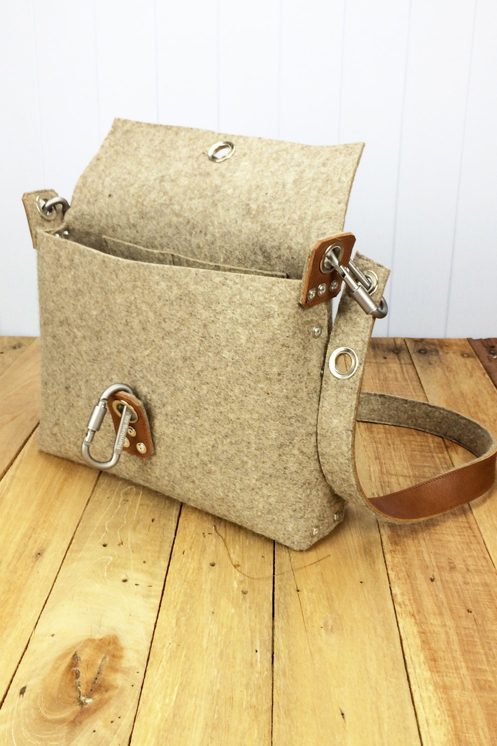 Womans felt handbag felt purse for women messenger bag for