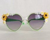Morning Dew - Embellished Sunglasses Eyewear Yellow Ivory Cream Floral Flowers Pearls Heart Sunglasses