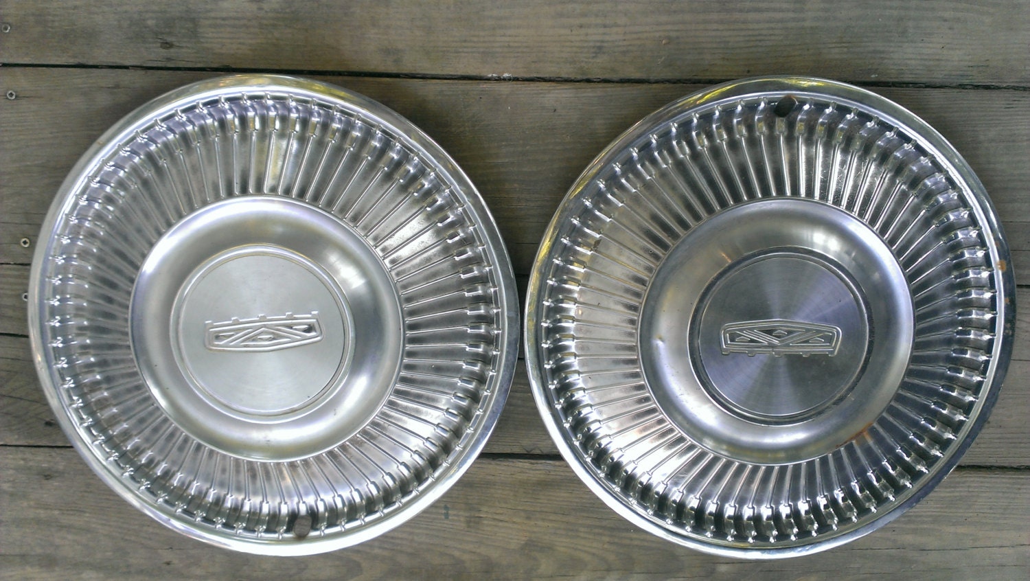 FORD early 1960's Hubcaps Vintage Vehicles Parts Rare