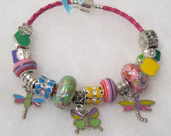 341 - CLEARANCE - Fluttering Wings Charm Bracelet