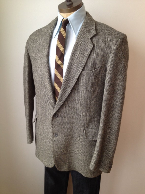 Vintage MENS Donegal grey herringbone tweed wool jacket sport