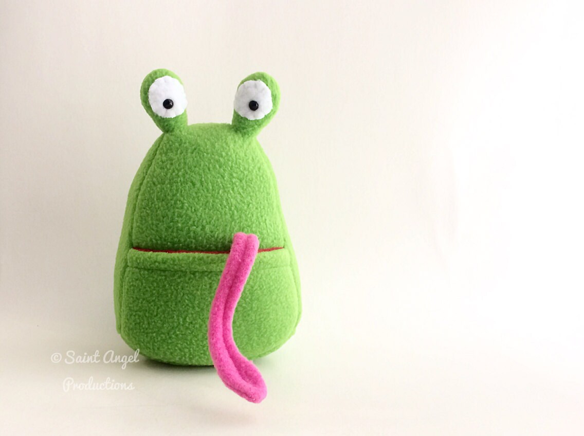 froggy plushie