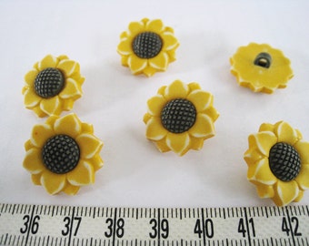 Items similar to Sunflower Button on Etsy