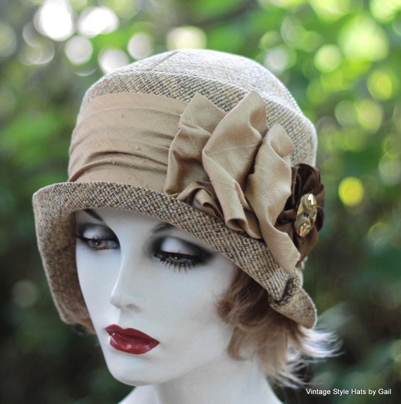 Classic 1920's Downton Abbey Cloche Flapper Hat Gold Brown