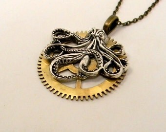 Steampunk necklace. Steampunk octopus pendant.