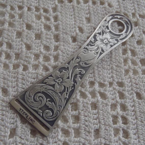 Vintage Bodkin Ribbon Threader Engraved Sterling