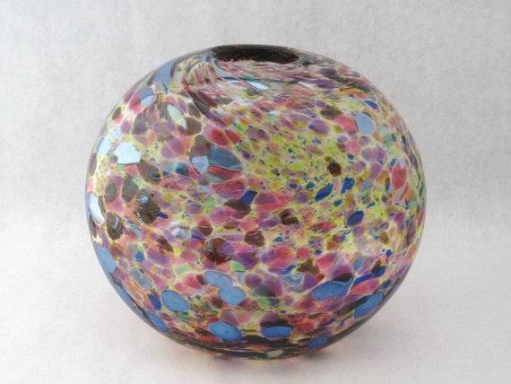 hand blown glass vase MULTICOLOR round speckled by YumGlass