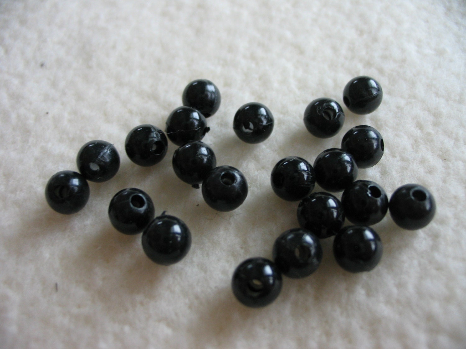 Black Eye Beads 502