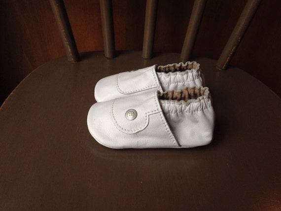 Baby Shoes Snap Shoe White Leather Size 5 Ready to Ship