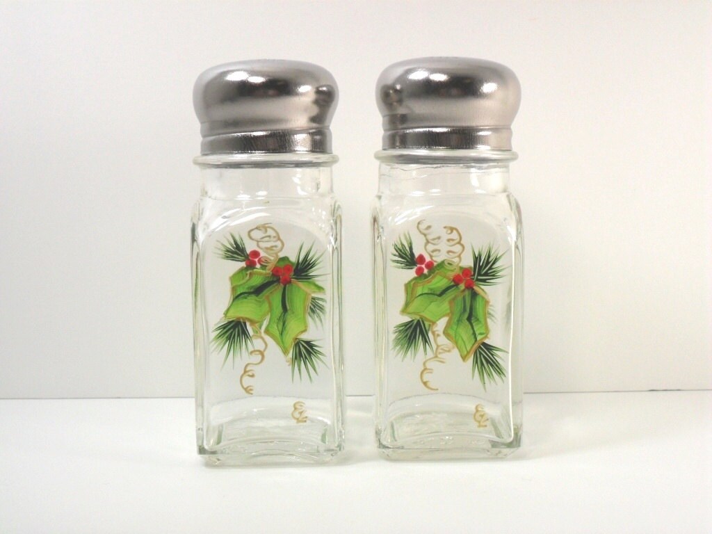 Salt Pepper Shakers Hand Painted Christmas Holiday Holly
