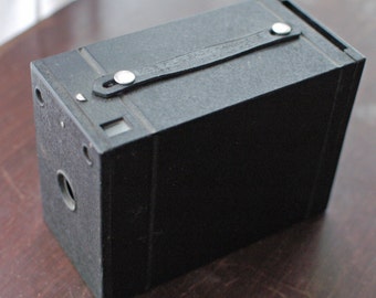 Kodak No. 2 Film Pack Hawk-Eye Box Camera