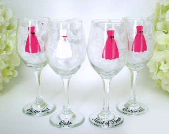 4 Personalized Wedding Wine Glass - Bridesmaid Wine Glasses - Dress Wine Glasses - Wedding Glassware