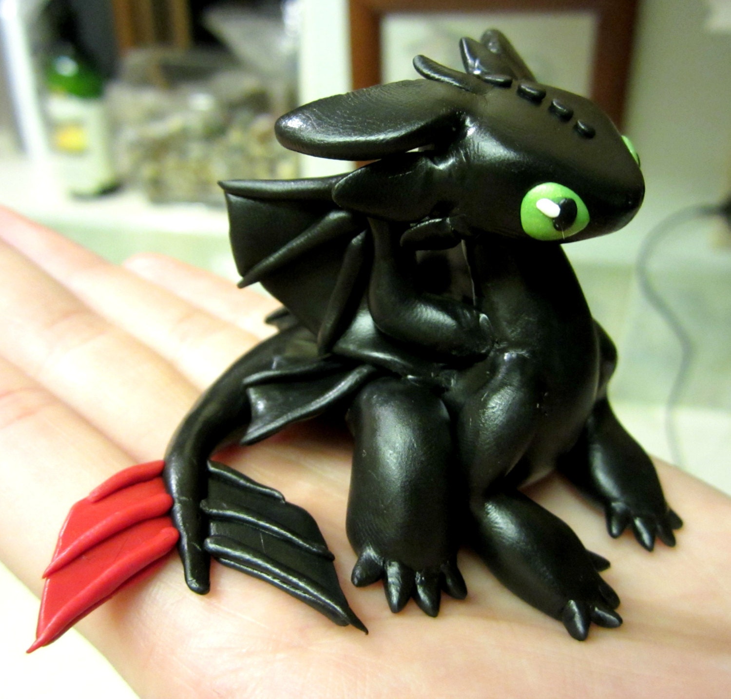 toothless resin statue