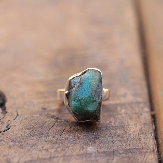 Emerald Ring // Raw Emerald Stone // Raw Emerald Silver