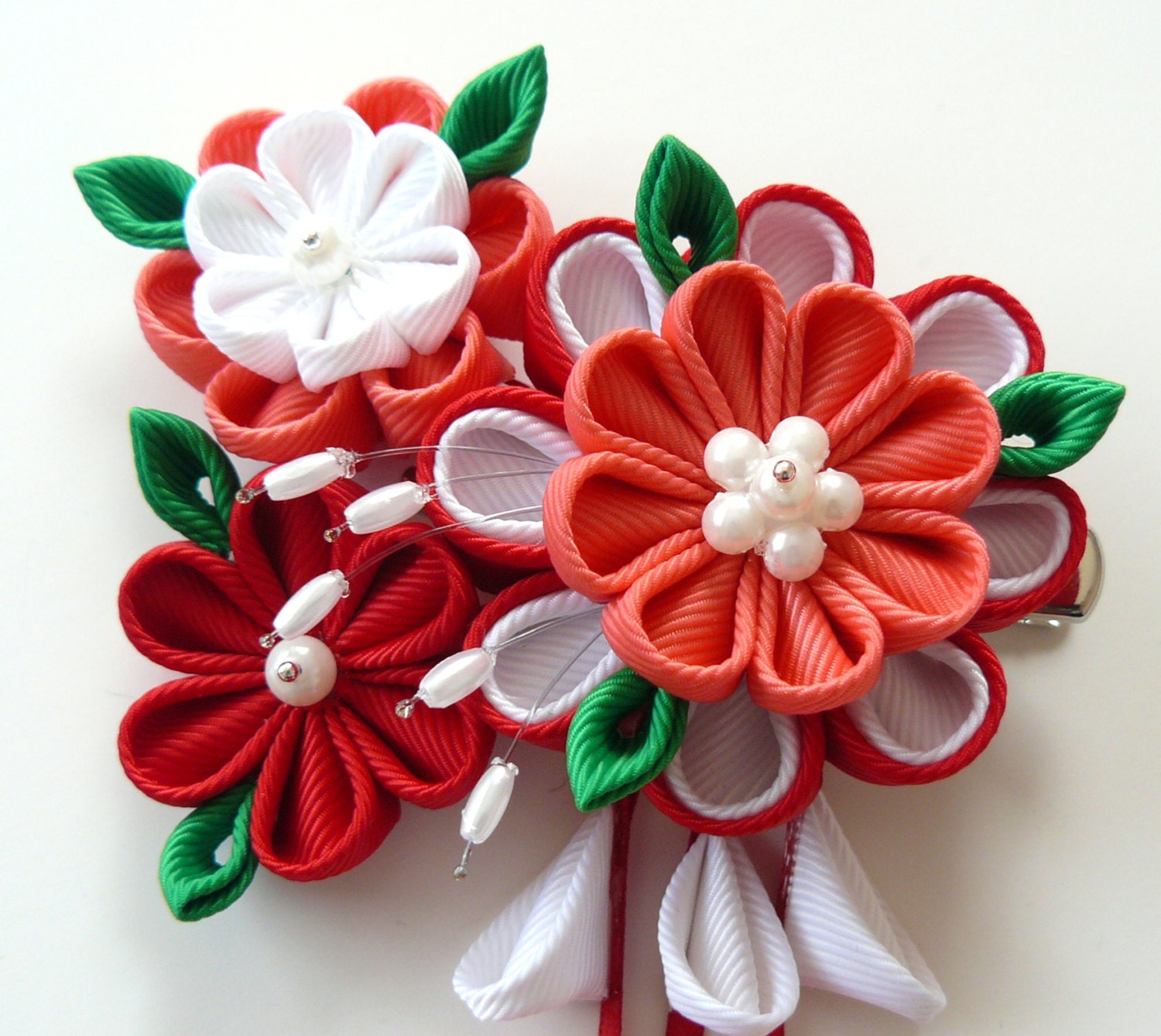 Kanzashi fabric flowers bridal hair clip with falls. Red by JuLVa