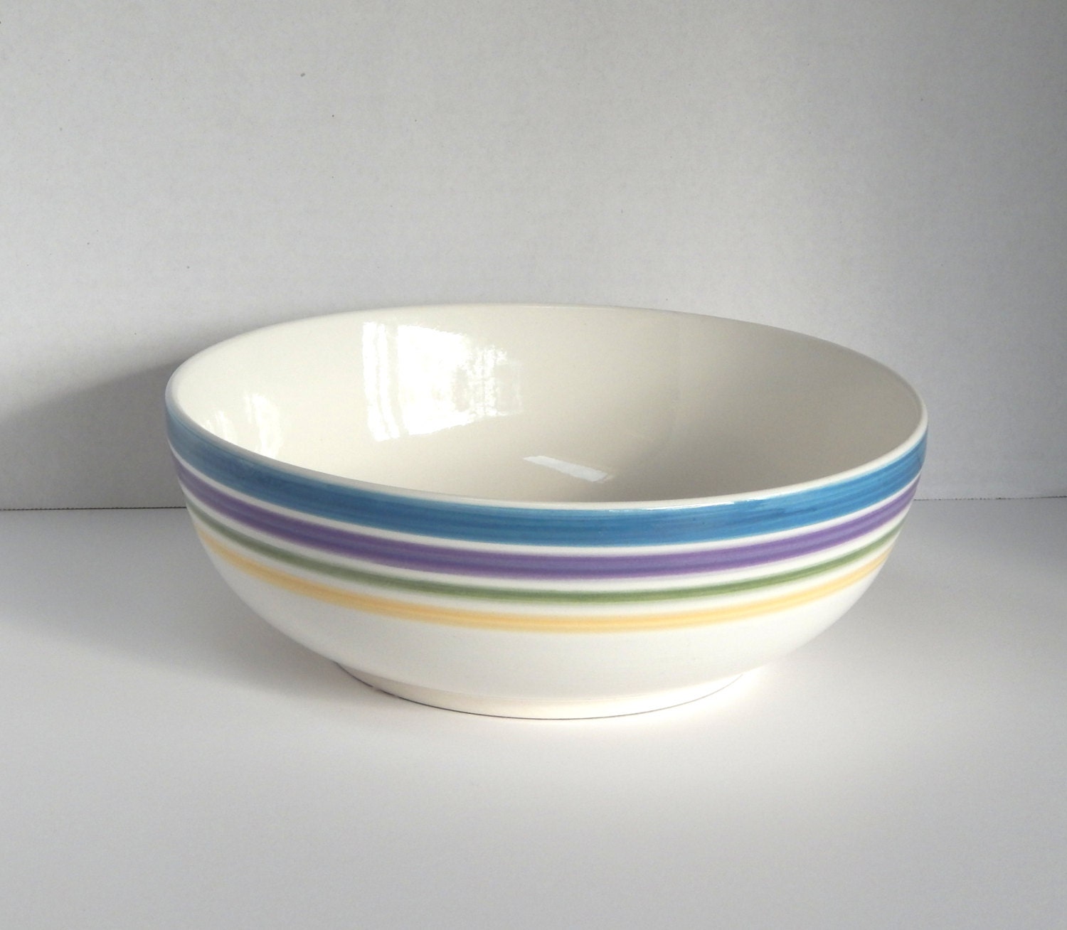 Vintage Gibson China Serving Bowl Haute Juice