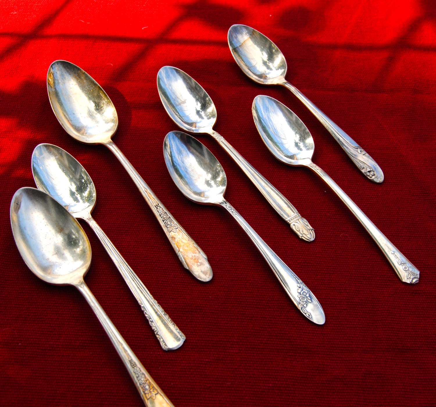 Vintage Flatware//Silverware//Spoons//Buffet//Holiday Table 2 Large and 5 Small Spoons Haute Juice