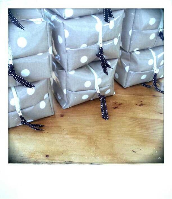 Small Oilcloth Cosmetic and Wash Bags