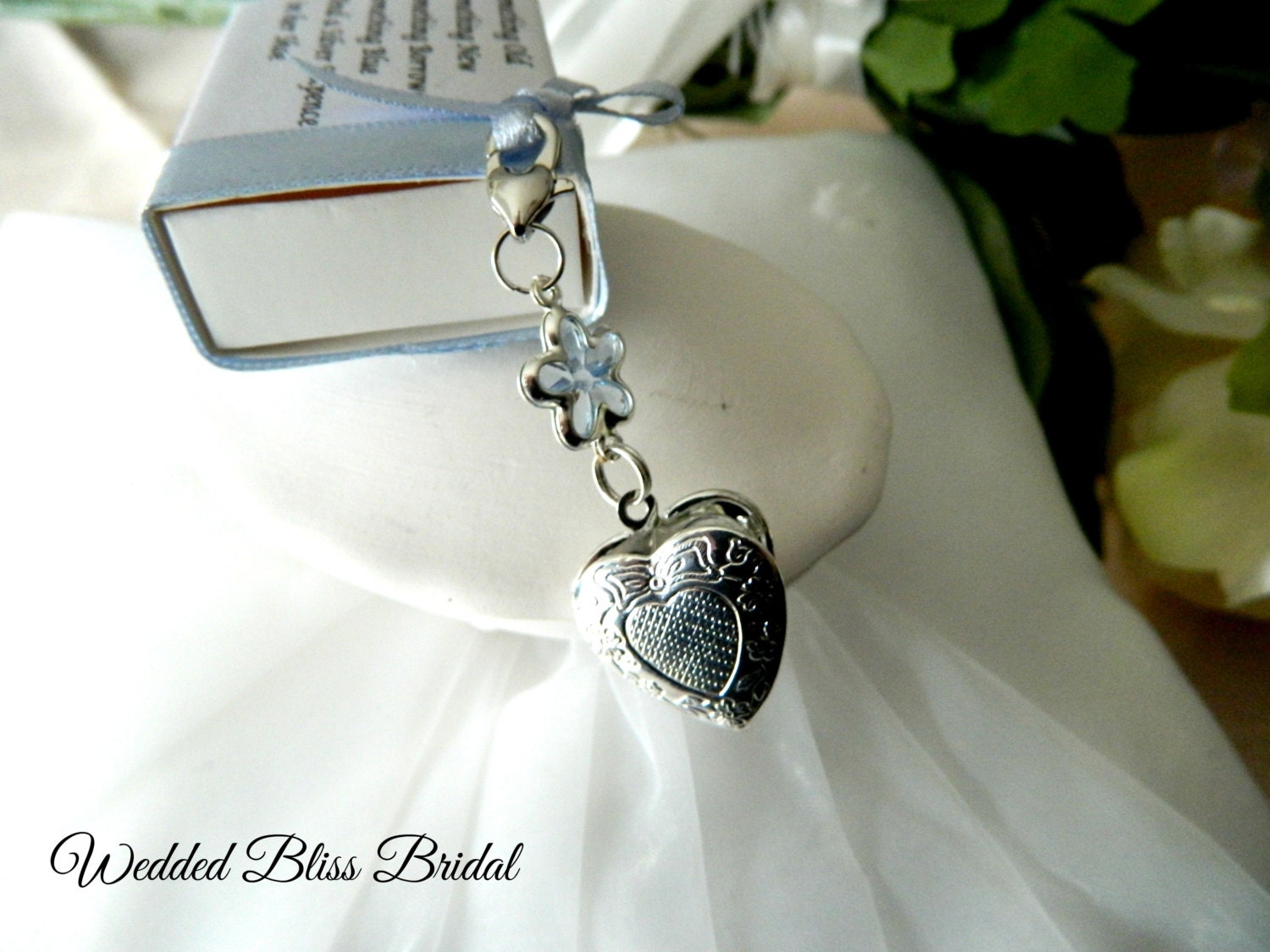 665 New bridal bouquet charms lockets 166 Wedding bouquet Locket charm Photo locket by WeddedBlissBridal 