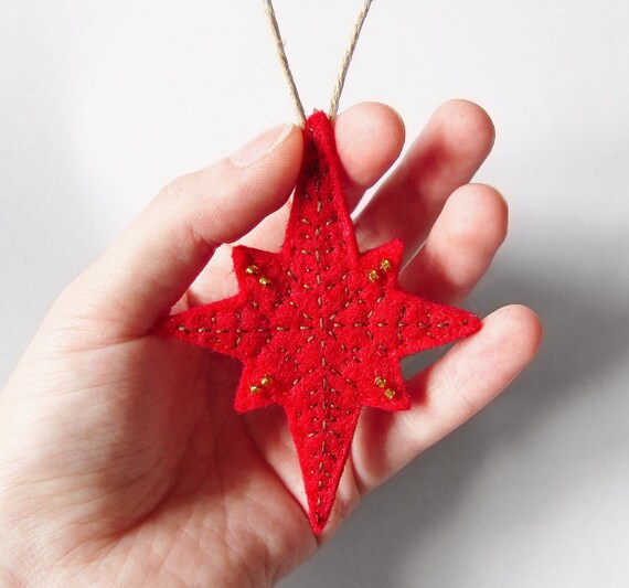 Red Christmas star ornament felt embroidered decoration