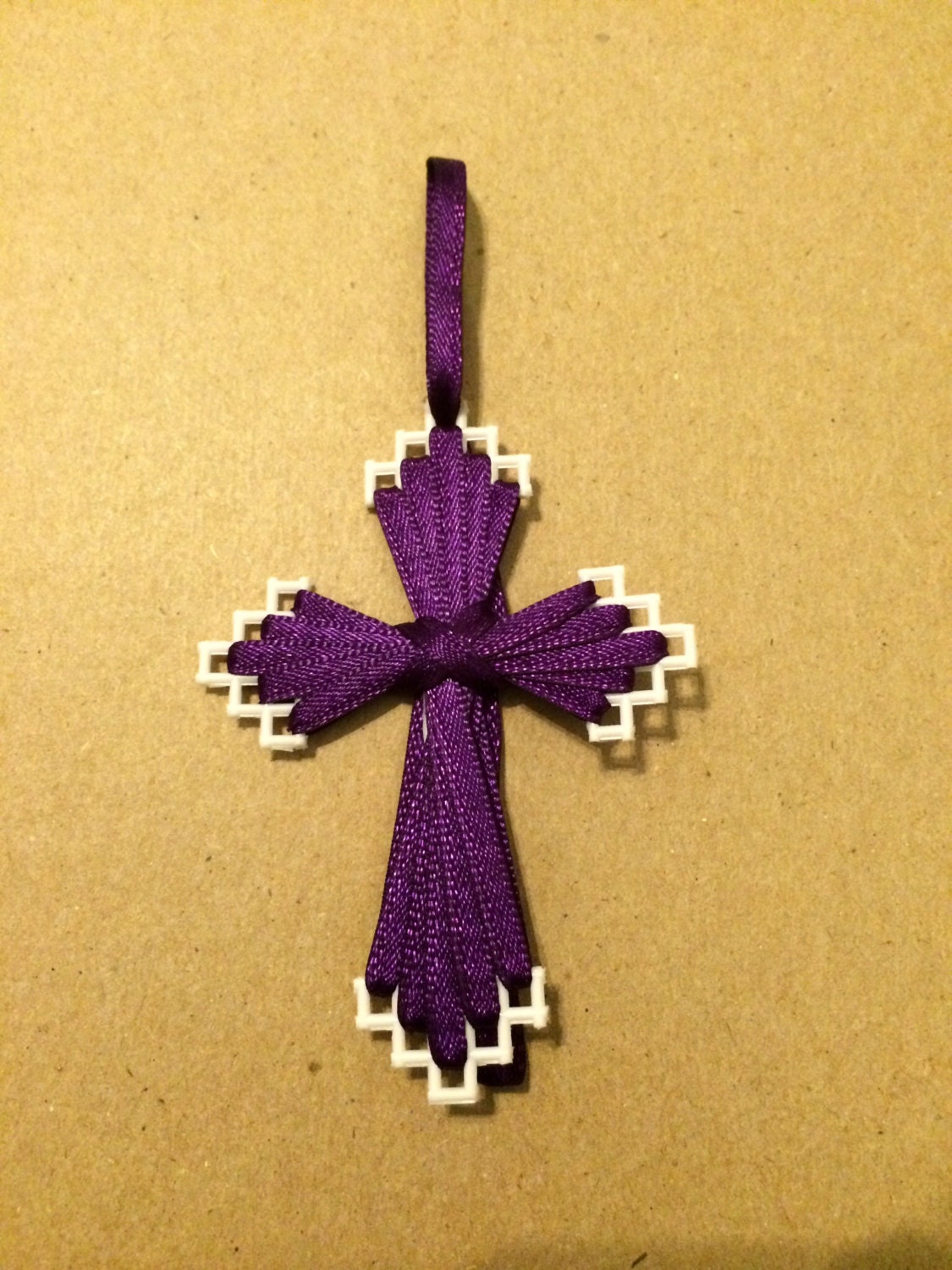 Ribbon crosses