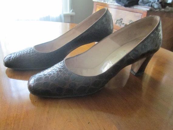Vintage Ladies Genuine Alligator Shoes. Chocolate Brown. Size 7