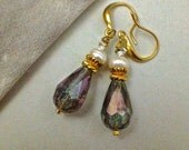 rainbow glass earring, iridescent earring, grey earring, dangle, natural stone, pearl earring, Modern earring, classic earring, drop earring
