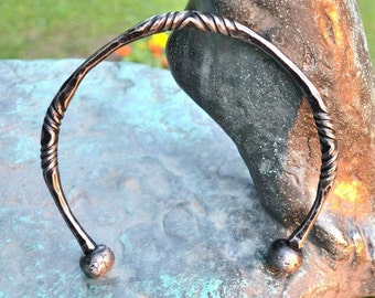 Hand Forged CELTIC TORC Iron Torques Hammered Jewellery Jewelry Celts Iron Age Pagan Necklace Torque Historical Jewel Re-enactment History