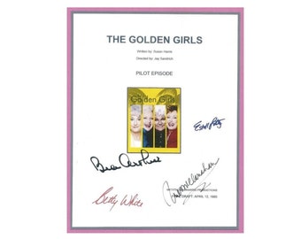 The Golden Girls TV Signed Script Autographed Betty White, Bea Arthur, Rue McClanahan, Estelle Getty