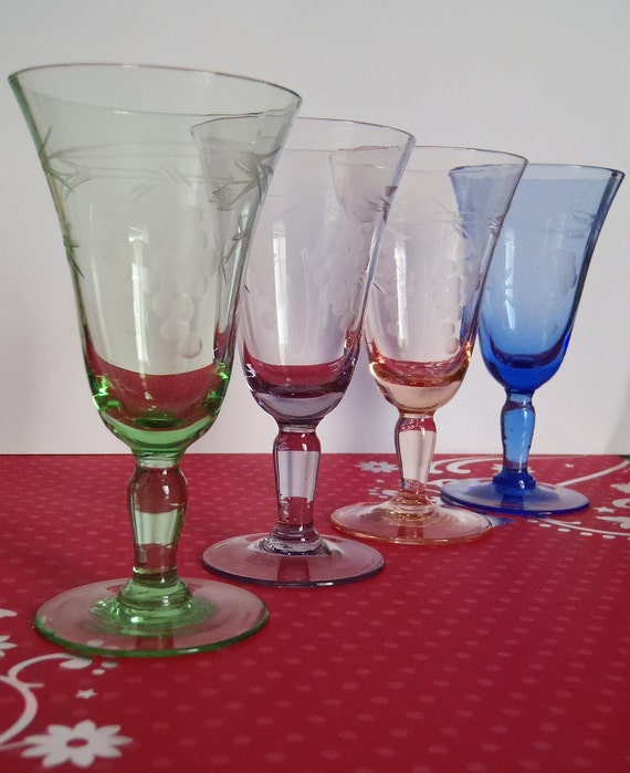 Rainbow Harlequin Stem Wine Glasses Set of 4 Mid Century
