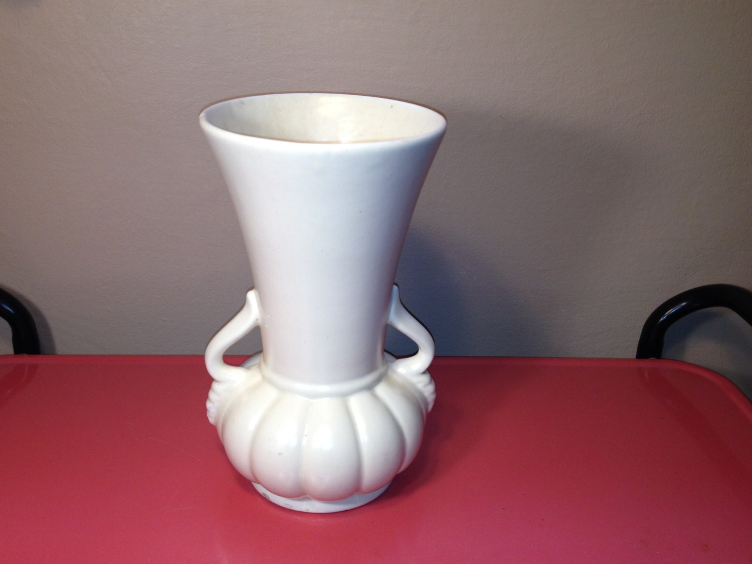 Lovely Vintage Haeger Pottery Two Handled Urn Vase Ivory White