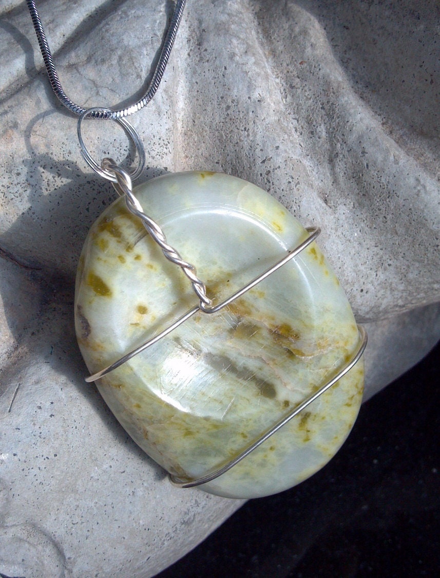 Infinite Stone Infinite Crystal Infinite Strength Amulet