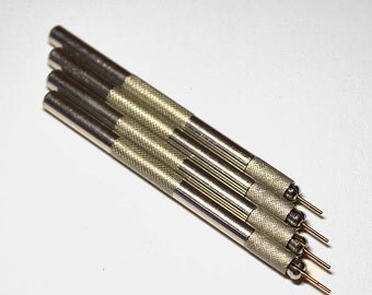 Slotted Quilling Tool.