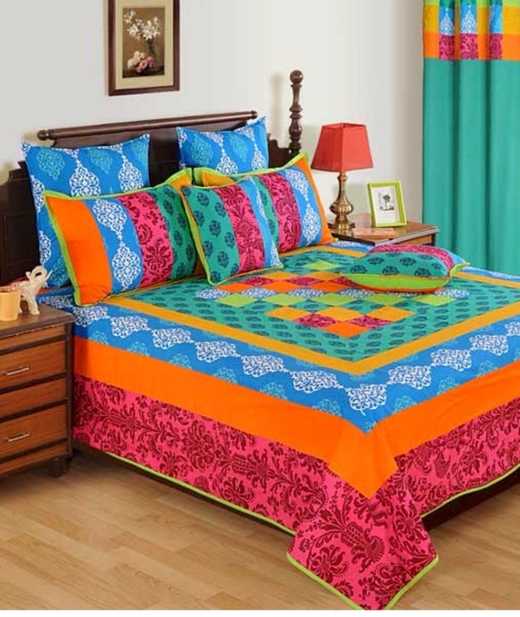 Reversible designer bed with 2pillow cover