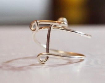 initial "T" wire wrapped ring