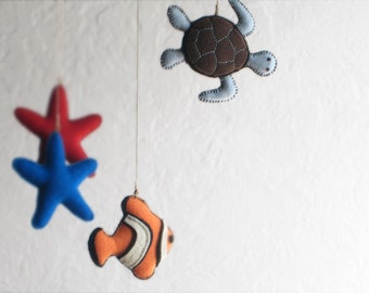 Animal MOBILE Clown Fish, Blue, Turtle, Star Fish > BABY BOY Mobile—Nursery, Baby Shower Gift—étoile tortue poisson, bébé/estrella pez móvil