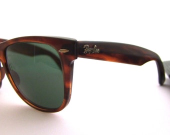 Sale/was 95 now 75 Blue RAY BAN Wayfarer 11 by ifoundgallery