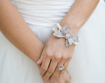 Ivory swarovski Pearls Bridal Bracelet Bow bridal Bracelet Bow Brooch Bracelet Bridal wedding Bracelet Bridal Pearl Bracelet ANASTASIA