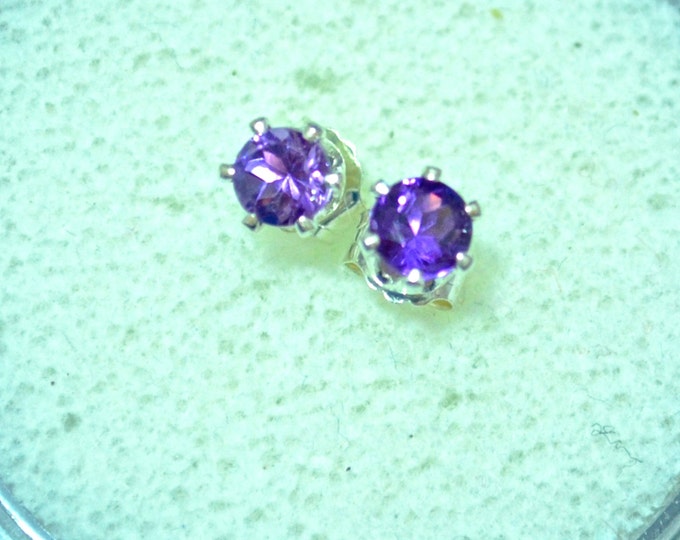 Amethyst Studs, Small 4 mm Round, Natural, Set in Sterling Silver E450