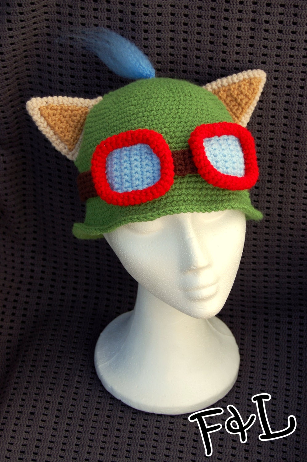 Gorro de Teemo League of Legends a ganchillo por Confieltroylanas