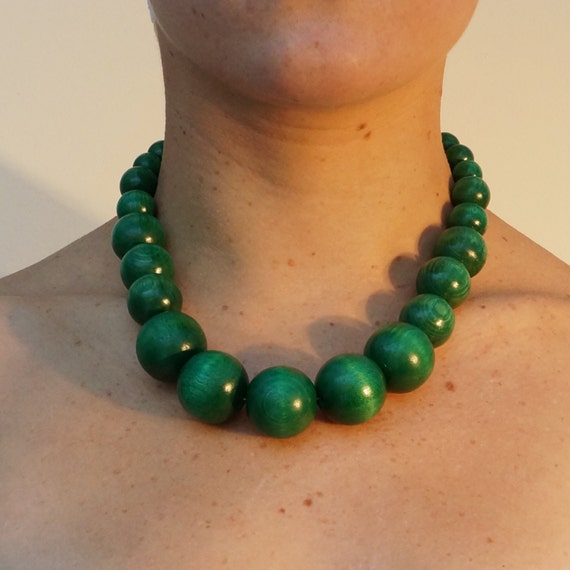 Green Wooden Bead Necklace Chunky Green Necklace By Picapicabeads 3017