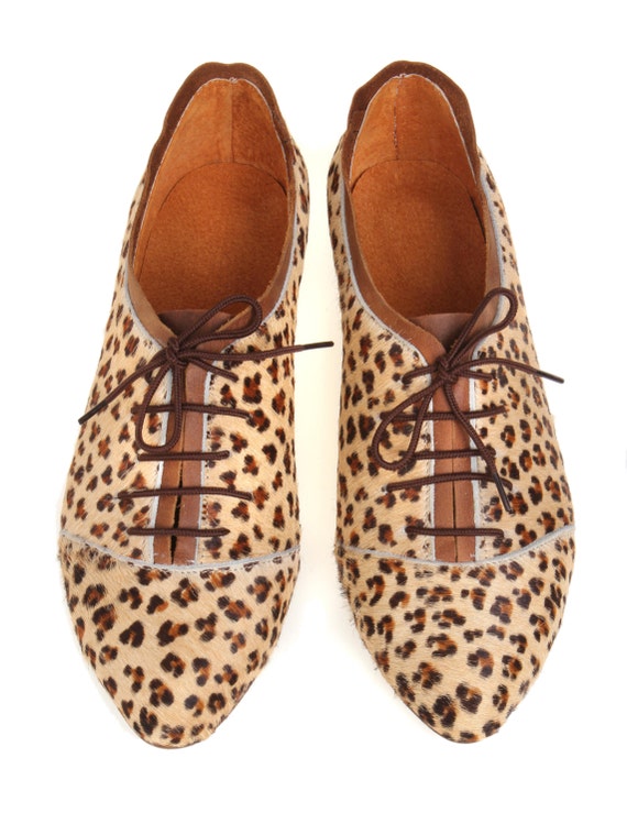 Items similar to Leopard Print Leather Shoes / Tiger Printed Flat Shoes ...