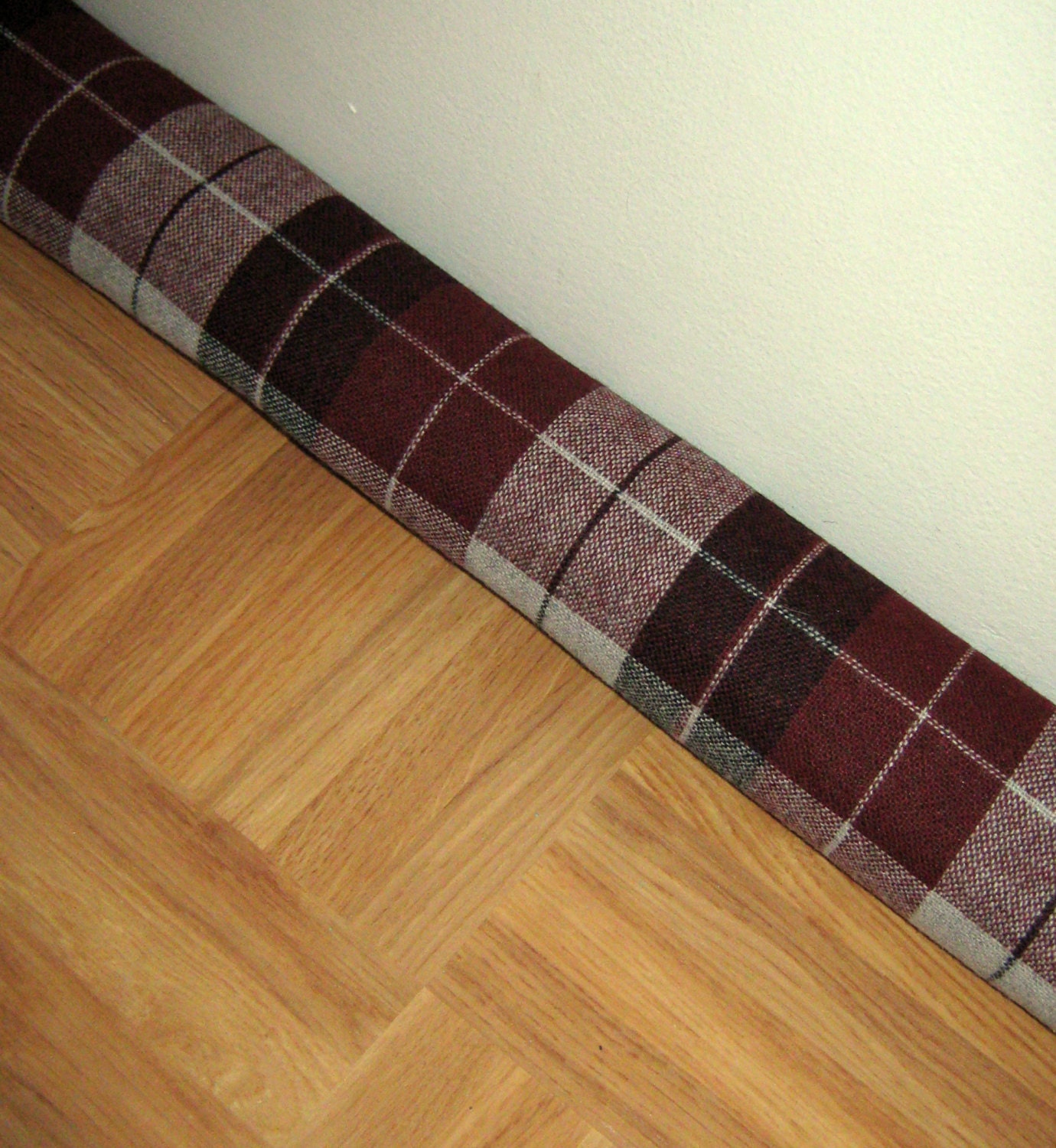 Draft excluder