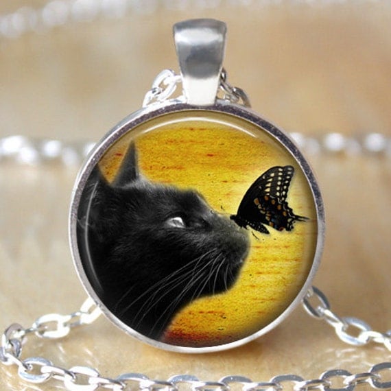 Black cat pendant , Cat necklace , black cat jewelry,gothic pendant