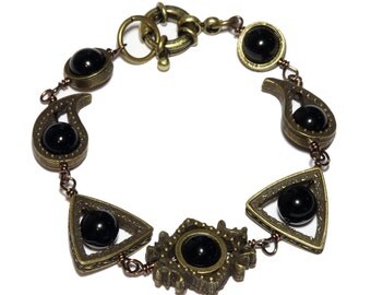 Neo Victorian Jewelry - Bracelet - Brass Tone with Black Onyx