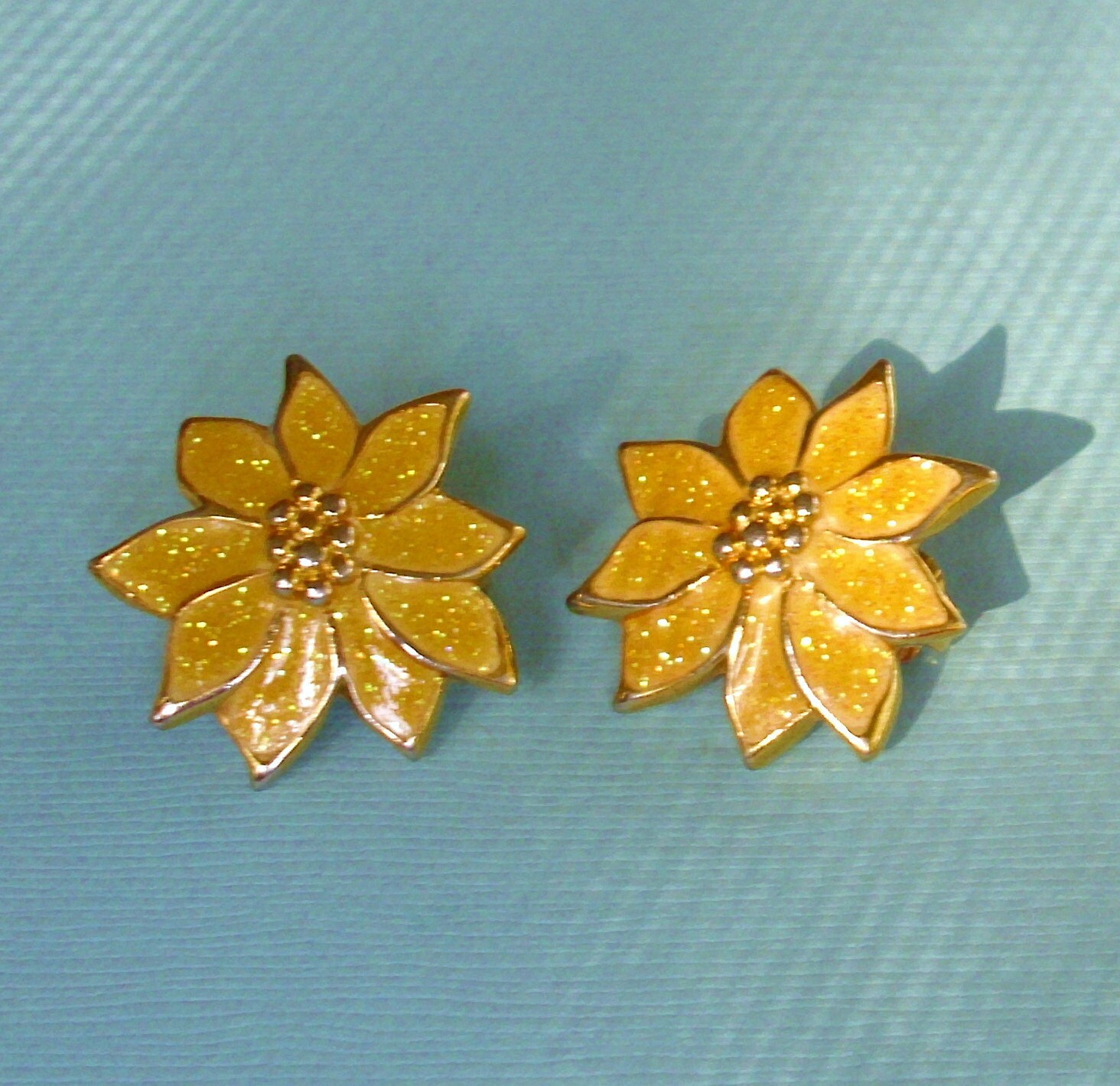 Sparkling Yellow Flower Earrings