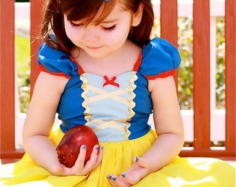 SNOW WHITE dress girls princess dress practical princess dress style costume